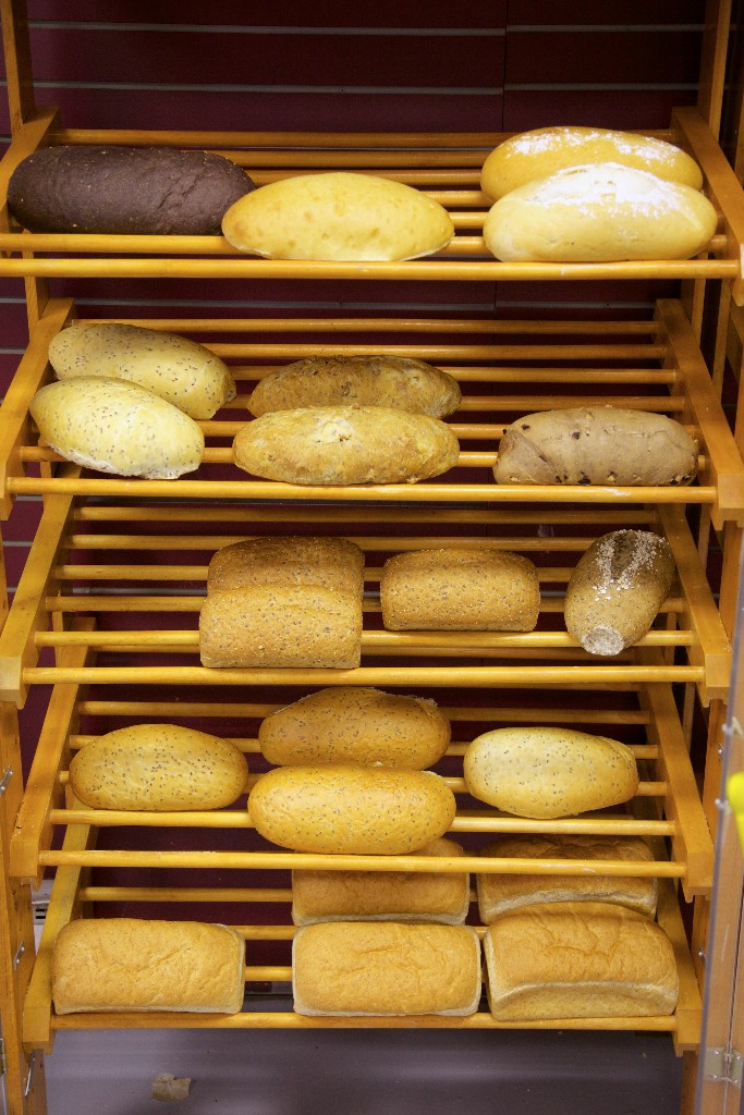 SixthAveBreadAndDeli2 SixthAveBreadAndDeli2